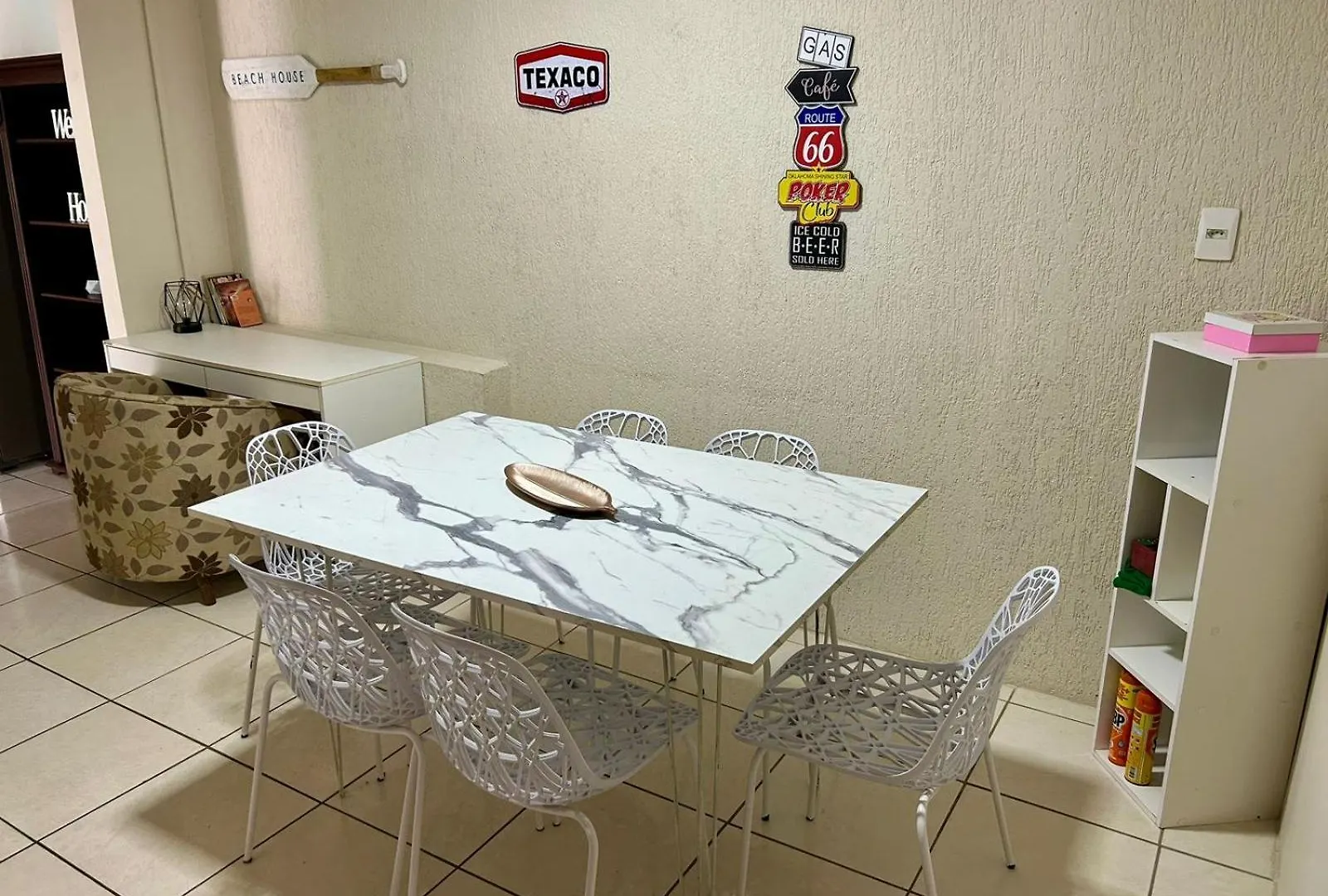 Casa De Praia Top! Beto Carrero, 500M Do Parque, Com Piscina E Sinuca, 1 Suite + 2 Quartos, 3Bwc, A 300M Da Praia Churrasqueira E Estacionamento Privado Penha  0*, Penha (Santa Catarina)